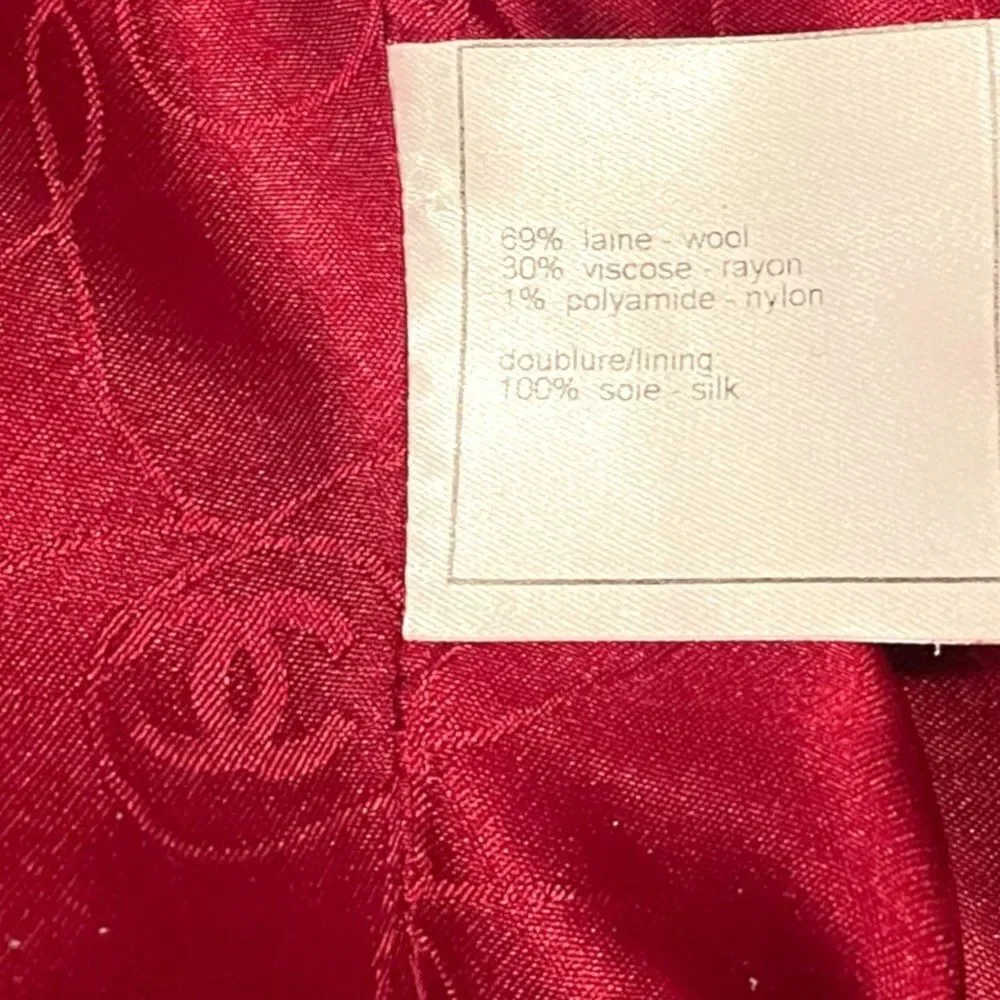 CHANEL Vintage FALL 2001 Collection Burgundy Tweed Patterned Jacket